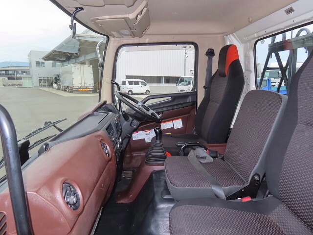 日野レンジャーコンテナ専用車中型（4t）[写真18]