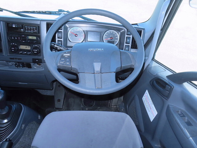 いすゞフォワード冷凍車（冷蔵車）中型（4t）[写真22]