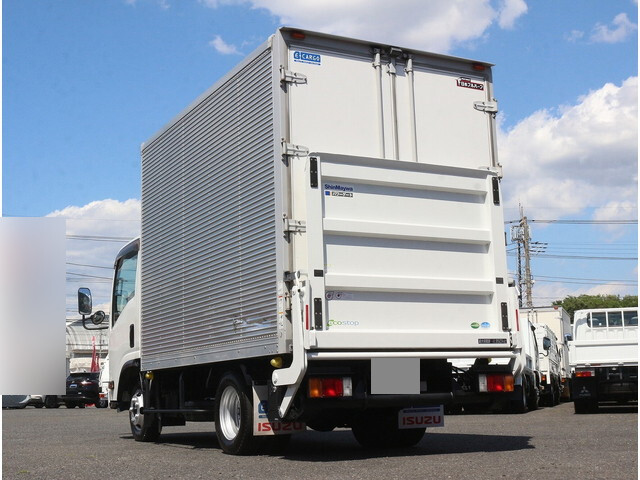 いすゞエルフアルミバン小型（2t・3t）[写真02]