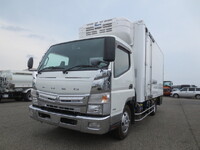 三菱ふそうキャンター冷凍車（冷蔵車）小型（2t・3t）[写真04]
