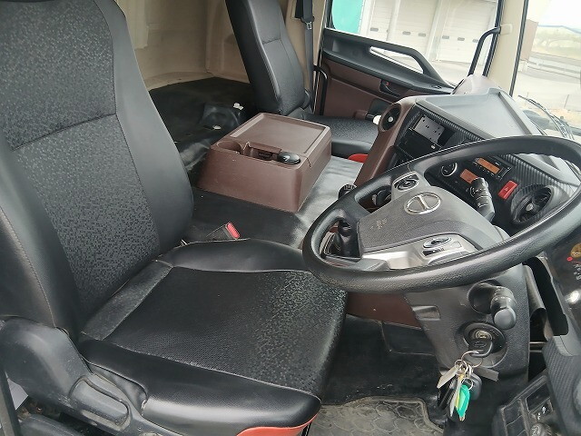 日野プロフィアミキサー車（コンクリートミキサー）大型（10t）[写真16]