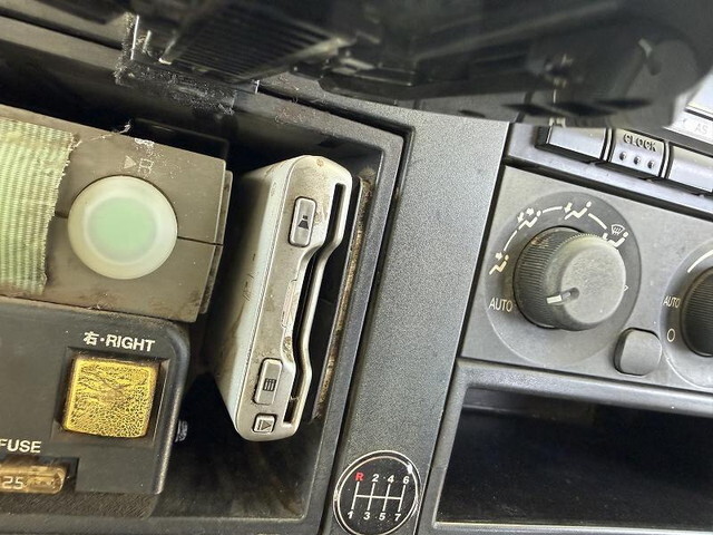 三菱ふそうスーパーグレートダンプ大型（10t）[写真31]