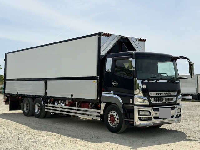 三菱ふそうスーパーグレートアルミウイング大型（10t）[写真03]