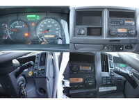 いすゞフォワードパッカー車（塵芥車）増トン（6t・8t）[写真38]