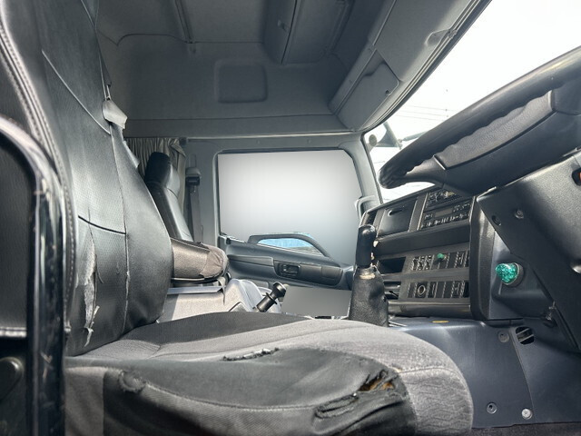 日野プロフィアトレーラーヘッド（トラクターヘッド）大型（10t）[写真35]