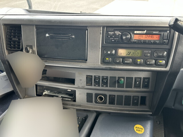 日野プロフィアトレーラーヘッド（トラクターヘッド）大型（10t）[写真38]