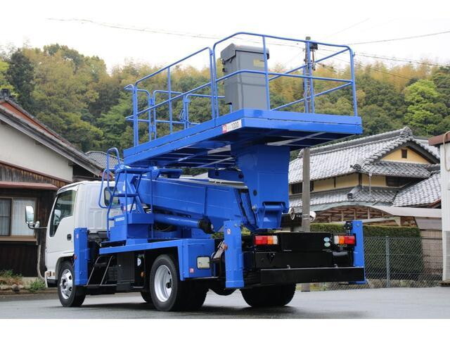 いすゞエルフ高所作業車小型（2t・3t）[写真02]
