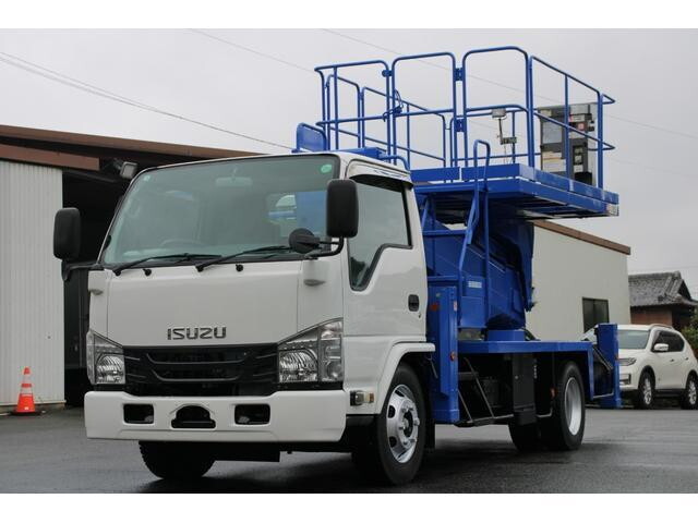 いすゞエルフ高所作業車小型（2t・3t）[写真03]