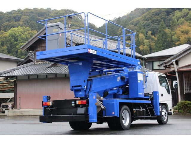 いすゞエルフ高所作業車小型（2t・3t）[写真04]