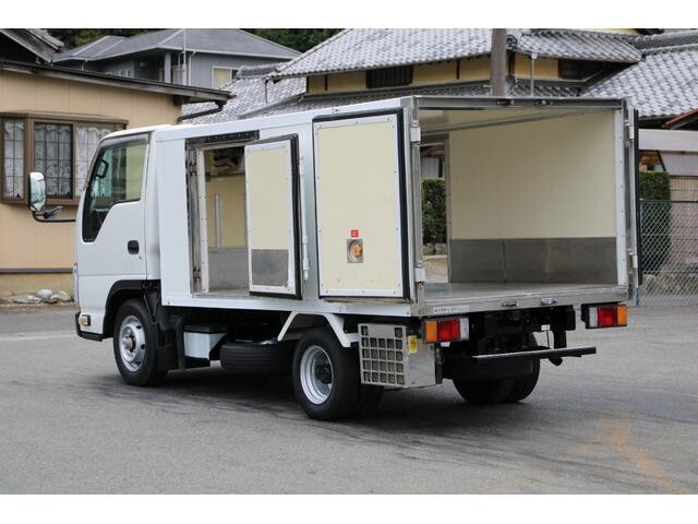 いすゞエルフ冷凍車（冷蔵車）小型（2t・3t）[写真13]