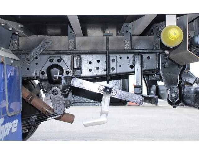いすゞエルフ冷凍車（冷蔵車）小型（2t・3t）[写真25]