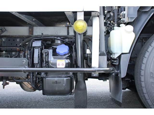 いすゞエルフ冷凍車（冷蔵車）小型（2t・3t）[写真28]