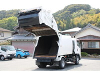いすゞフォワードパッカー車（塵芥車）増トン（6t・8t）[写真22]