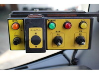 いすゞフォワードパッカー車（塵芥車）増トン（6t・8t）[写真38]