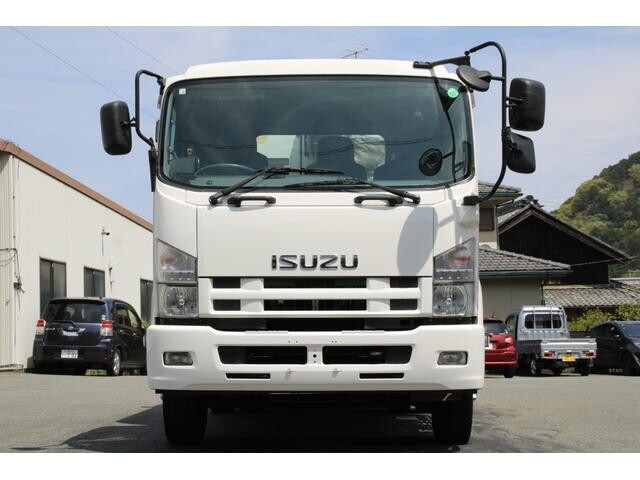 いすゞフォワードパッカー車（塵芥車）増トン（6t・8t）[写真06]