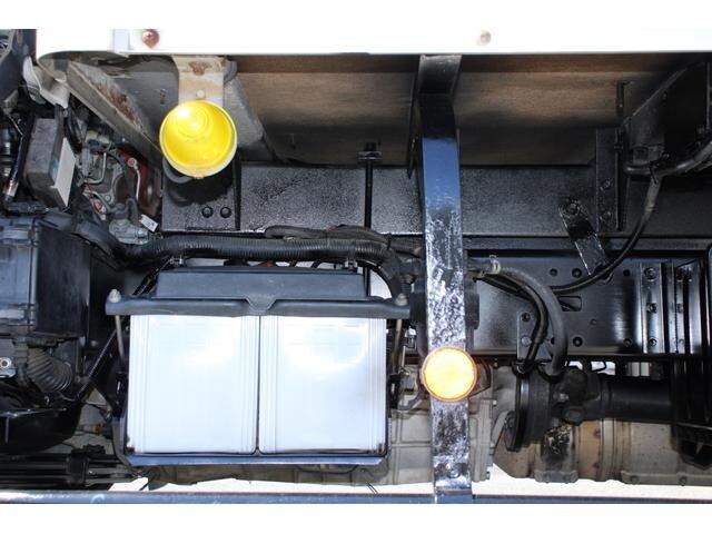 日野デュトロアルミバン小型（2t・3t）[写真21]