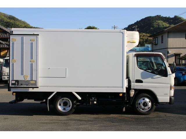 三菱ふそうキャンター冷凍車（冷蔵車）小型（2t・3t）[写真14]