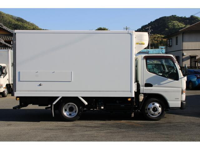 三菱ふそうキャンター冷凍車（冷蔵車）小型（2t・3t）[写真07]