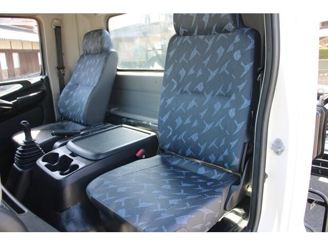 日野レンジャーコンテナ専用車中型（4t）[写真38]