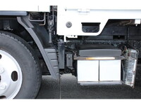 三菱ふそうキャンター平ボディ小型（2t・3t）[写真17]