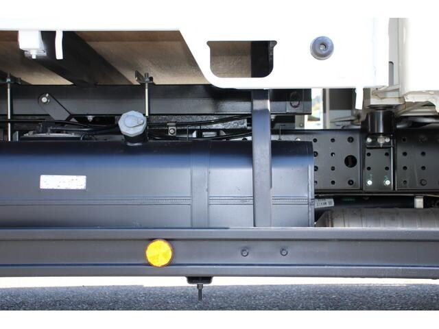 三菱ふそうキャンターダブルキャブ（Wキャブ）小型（2t・3t）[写真12]