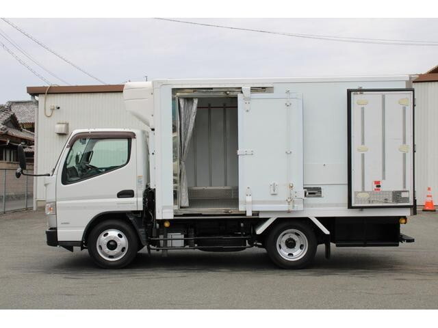 三菱ふそうキャンター冷凍車（冷蔵車）小型（2t・3t）[写真13]