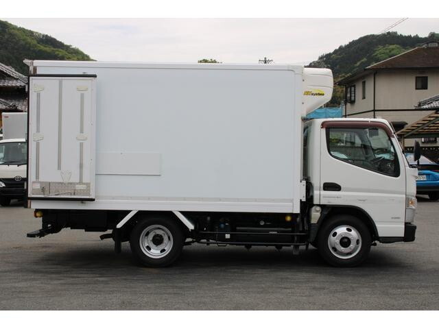 三菱ふそうキャンター冷凍車（冷蔵車）小型（2t・3t）[写真14]