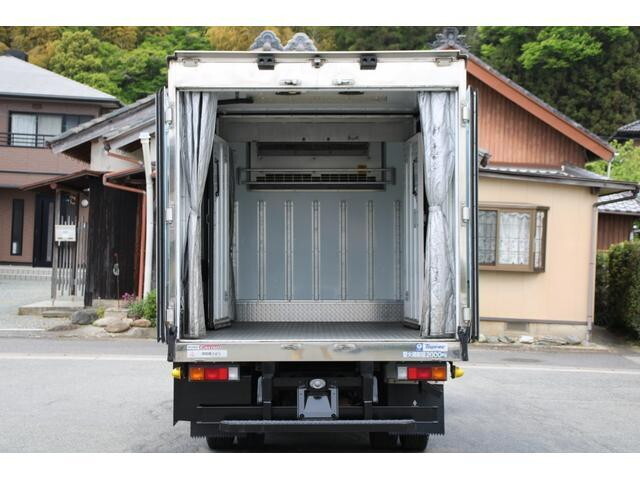 三菱ふそうキャンター冷凍車（冷蔵車）小型（2t・3t）[写真24]