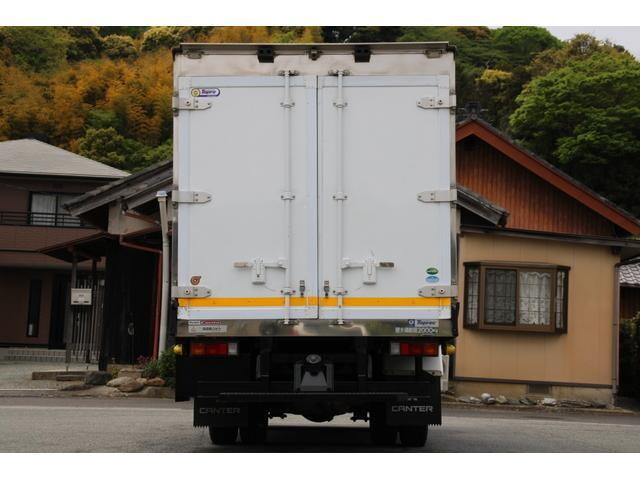三菱ふそうキャンター冷凍車（冷蔵車）小型（2t・3t）[写真08]
