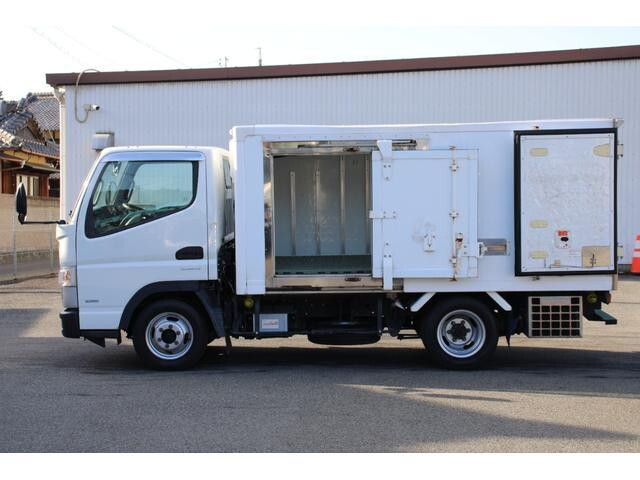 三菱ふそうキャンター冷凍車（冷蔵車）小型（2t・3t）[写真13]