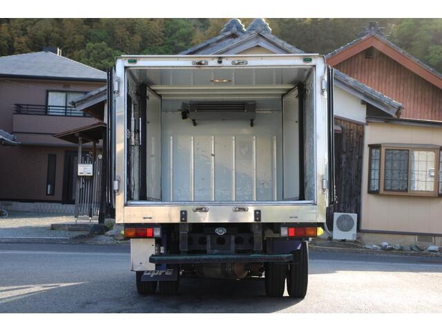 三菱ふそうキャンター冷凍車（冷蔵車）小型（2t・3t）[写真14]