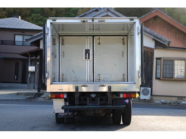 三菱ふそうキャンター冷凍車（冷蔵車）小型（2t・3t）[写真18]