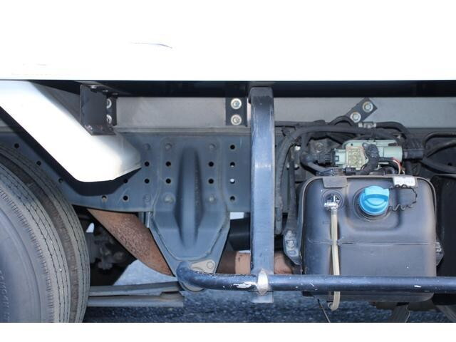 三菱ふそうキャンター冷凍車（冷蔵車）小型（2t・3t）[写真26]