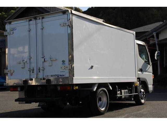 三菱ふそうキャンター冷凍車（冷蔵車）小型（2t・3t）[写真04]