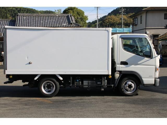 三菱ふそうキャンター冷凍車（冷蔵車）小型（2t・3t）[写真07]