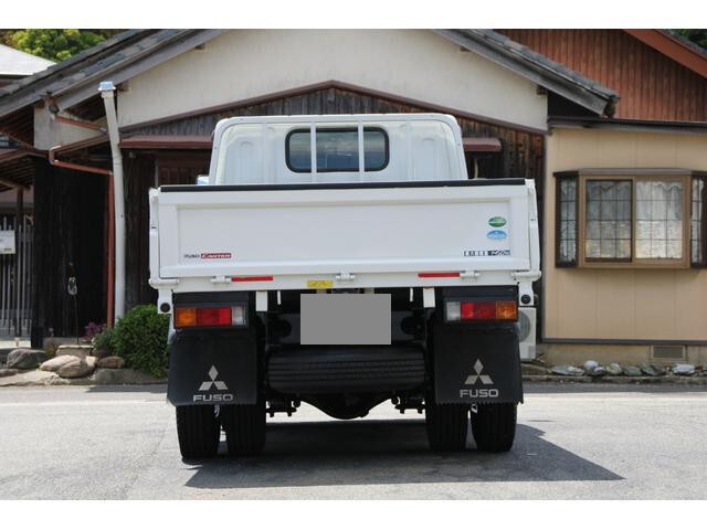 三菱ふそうキャンター平ボディ小型（2t・3t）[写真07]