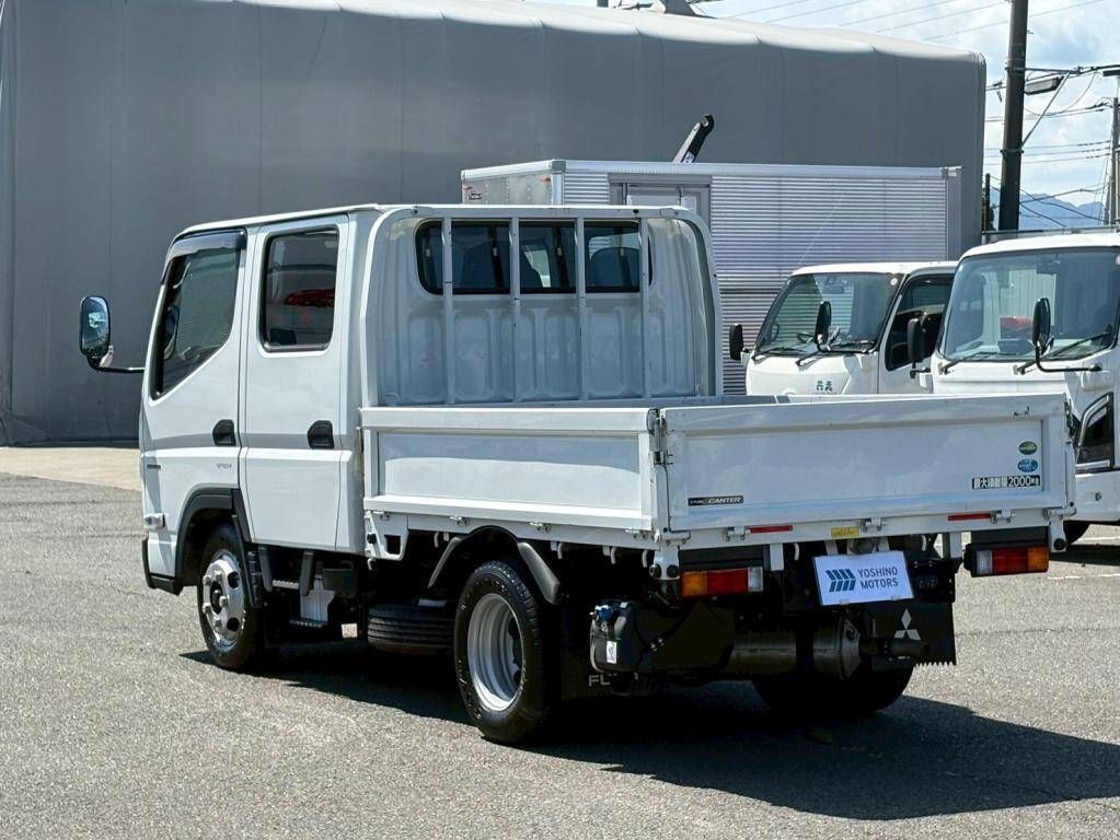 三菱ふそうキャンターダブルキャブ（Wキャブ）小型（2t・3t）[写真02]