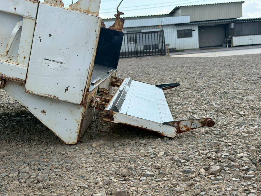 三菱ふそうキャンターローダーダンプ小型（2t・3t）[写真10]