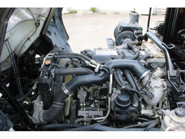 いすゞフォワードコンテナ専用車中型（4t）[写真14]