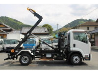 いすゞフォワードコンテナ専用車中型（4t）[写真22]