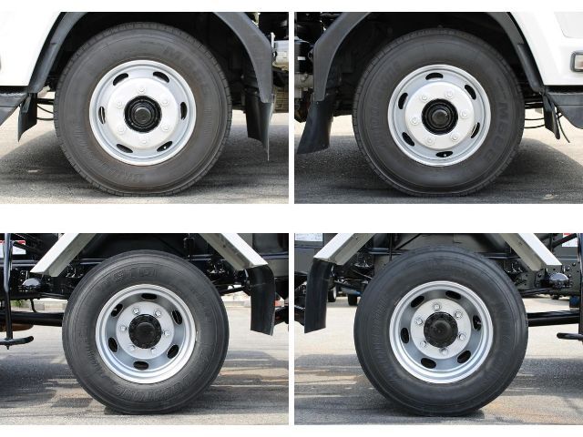 いすゞフォワードコンテナ専用車中型（4t）[写真28]