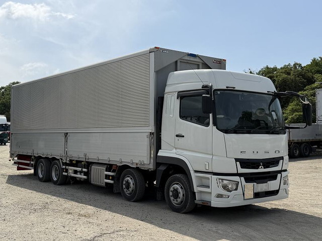 三菱ふそうスーパーグレートアルミウイング大型（10t）[写真03]