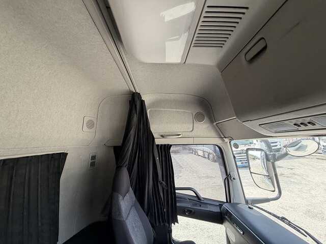 三菱ふそうスーパーグレートアルミウイング大型（10t）[写真39]