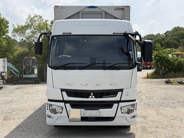 三菱ふそうスーパーグレートアルミウイング大型（10t）[写真05]