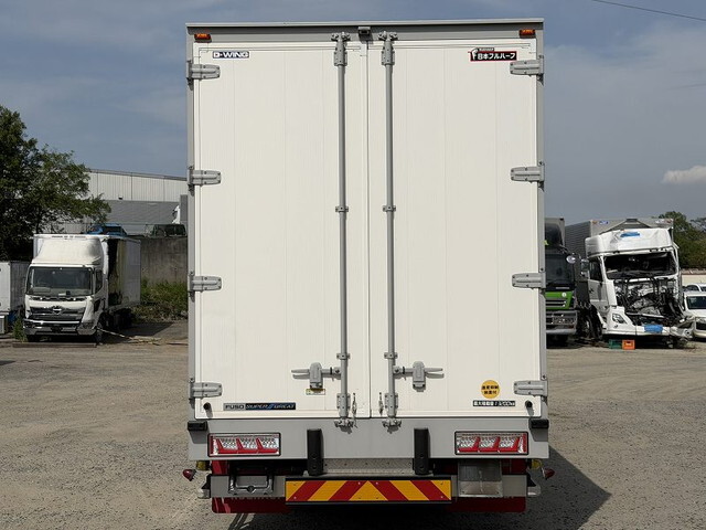 三菱ふそうスーパーグレートアルミウイング大型（10t）[写真07]