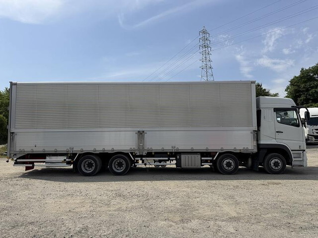 三菱ふそうスーパーグレートアルミウイング大型（10t）[写真08]