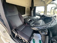 三菱ふそうスーパーグレートアルミウイング大型（10t）[写真18]