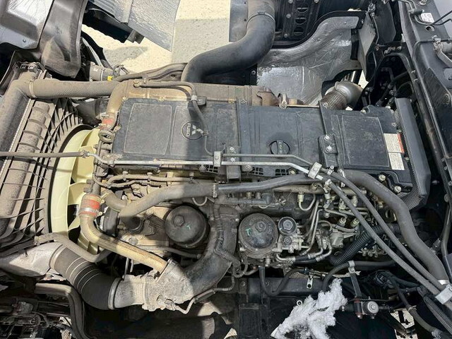 三菱ふそうスーパーグレートアルミウイング大型（10t）[写真25]
