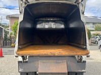 いすゞフォワードパッカー車（塵芥車）増トン（6t・8t）[写真15]