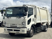 いすゞフォワードパッカー車（塵芥車）増トン（6t・8t）[写真04]